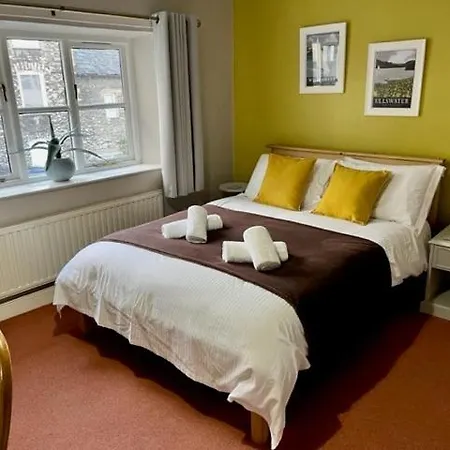 Courtyard Flat - Apartament